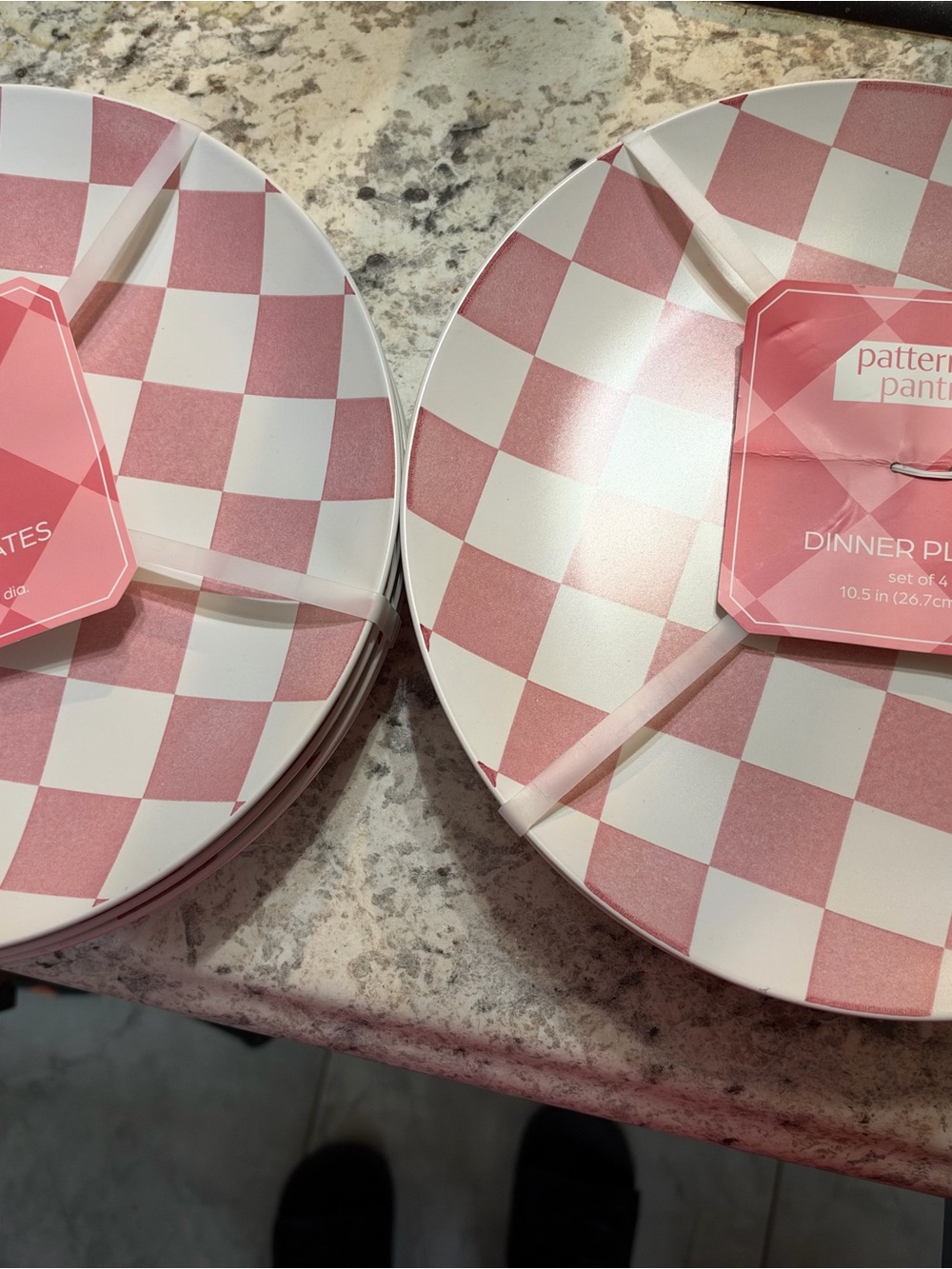 Home Essentials Pink and White Check Dinner Plates
